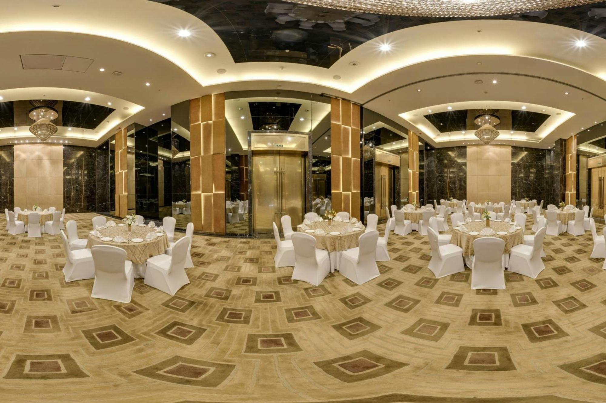 Renaissance Lucknow Hotel, Gomti Nagar Buitenkant foto