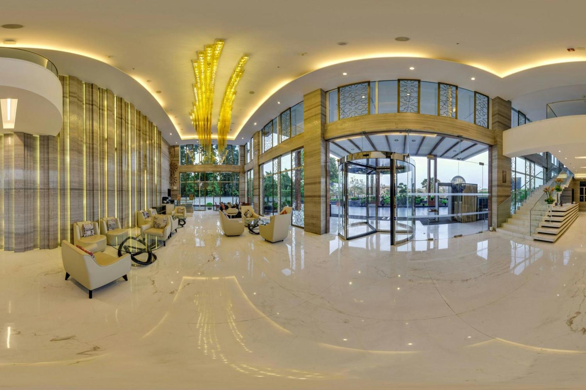 Renaissance Lucknow Hotel, Gomti Nagar Buitenkant foto
