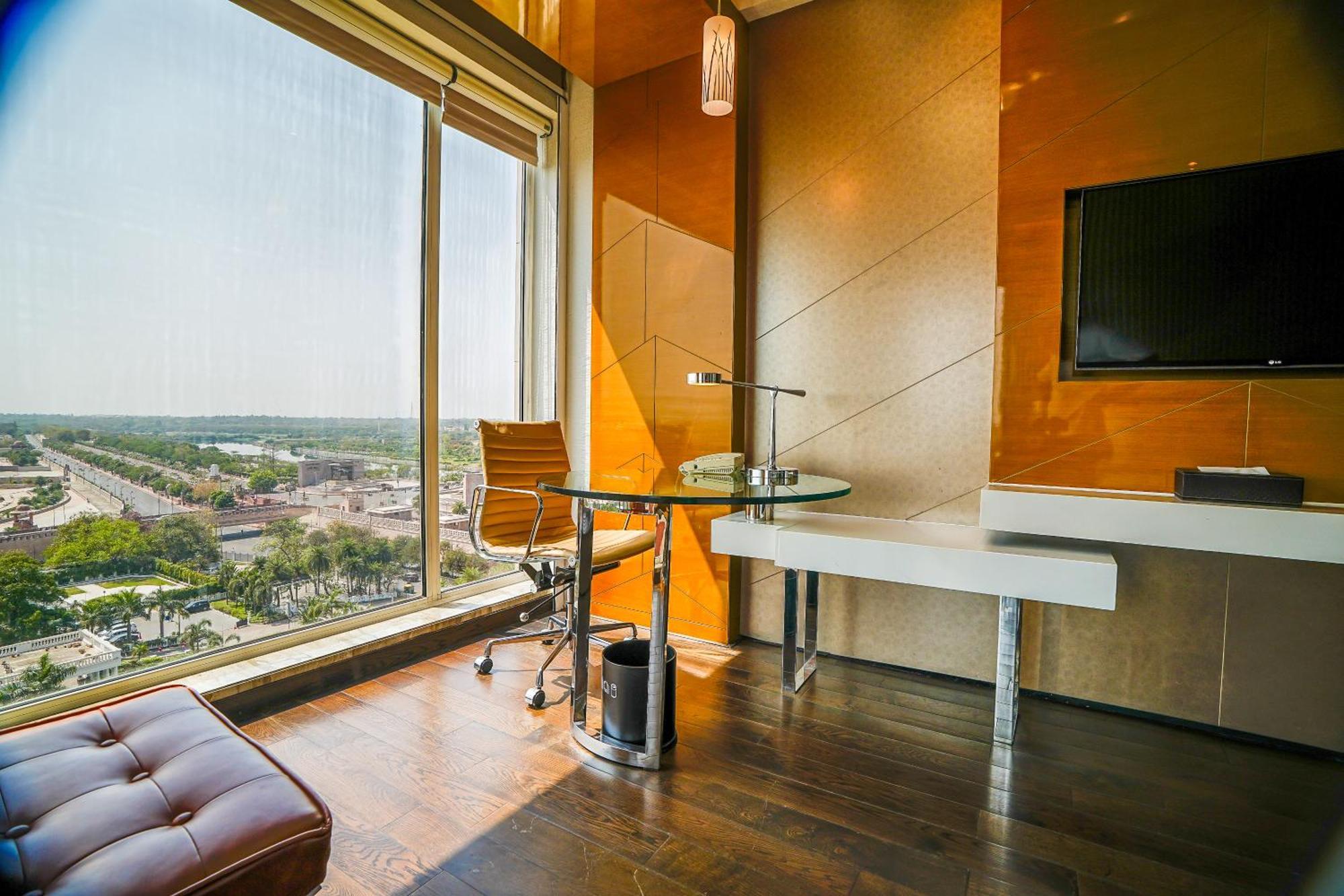 Renaissance Lucknow Hotel, Gomti Nagar Buitenkant foto