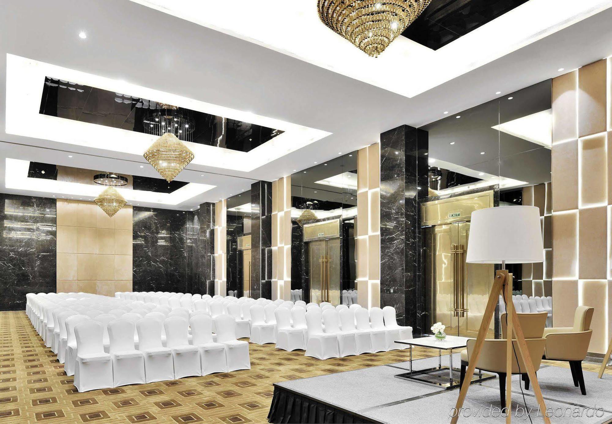 Renaissance Lucknow Hotel, Gomti Nagar Buitenkant foto